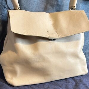 Elegant Cream Leather Shoulder Bag